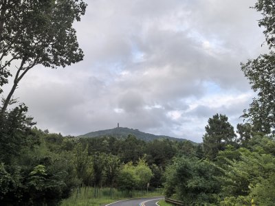 美丽冶父山
