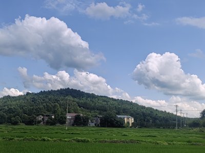 美丽的山村