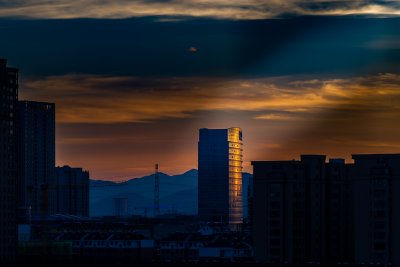 夕阳中的安德利酒店